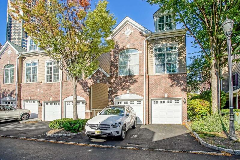 110 ABBIE CT, Guttenberg, NJ 07093  613655674 for Rent