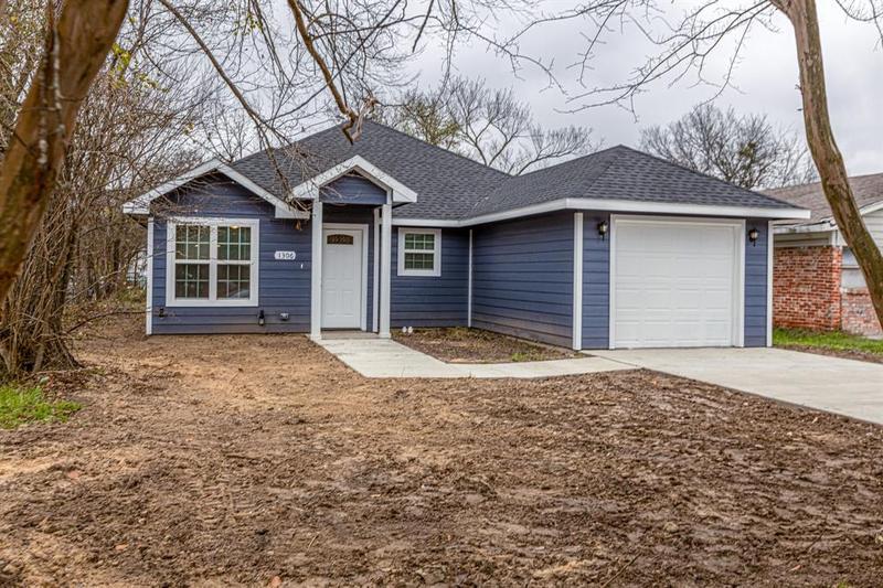 1306 East 4th Avenue, Corsicana, TX 75110 for Sale