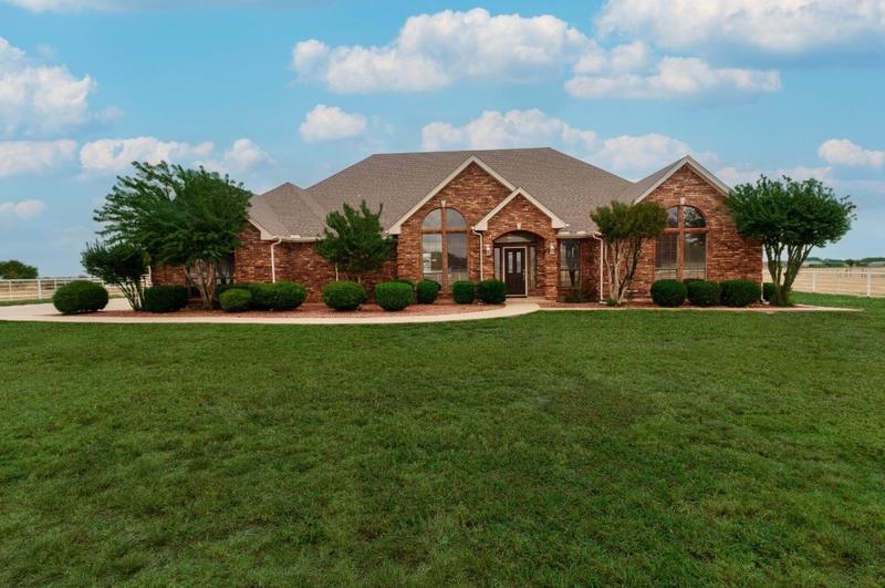 430 Christy Kay Ln, Rhome, TX 76078 - MLS 20450610 for Sale
