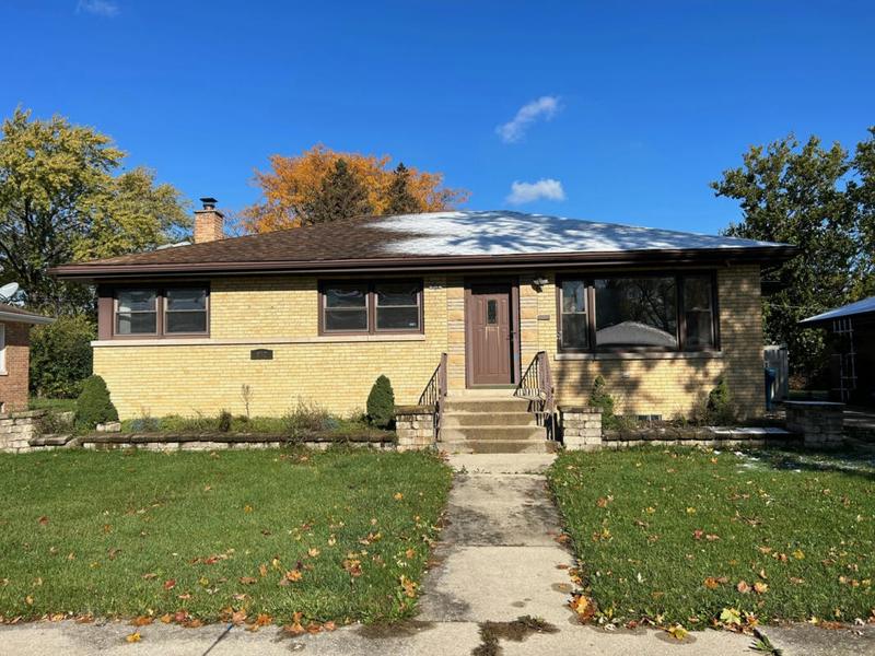 912 E 167TH PL, South Holland, IL 60473 Single Family Residence For Sale  MLS# 11951320 for Rent
