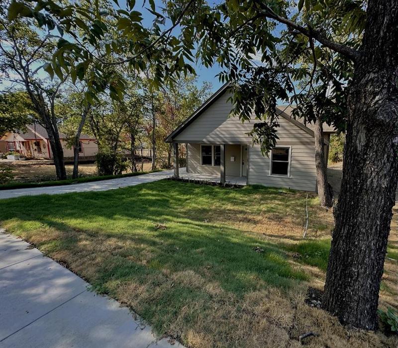 1319 E Tucker St, Fort Worth, TX 76104 for Sale