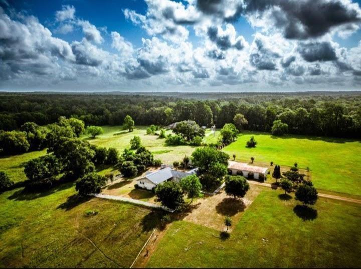 401 Happy Trails Rd, Coldspring, TX 77331 for Sale