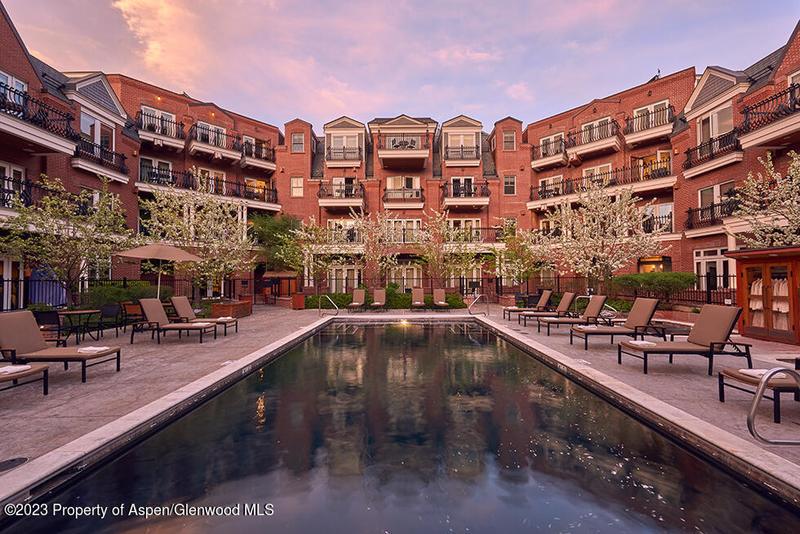 415 E Dean St Unit 40, Week 28, Aspen, CO 81611  MLS# 178670 for Sale