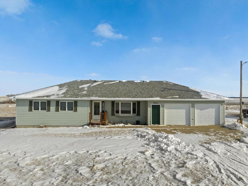 Minot, Ward County, ND House for sale Property ID: 418676823
