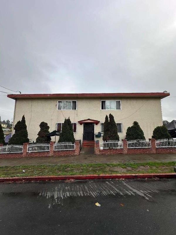 2670 25th AVE, OAKLAND, CA 94601  613287472 for Sale