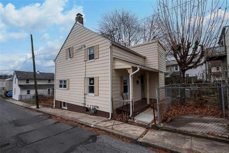 131 WILLOW ST, Catasauqua Borough, PA 18032 Multi Family For Sale  MLS# 730479