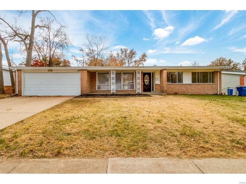 1580 Yearling Drive, Florissant, MO 63033 for Sale