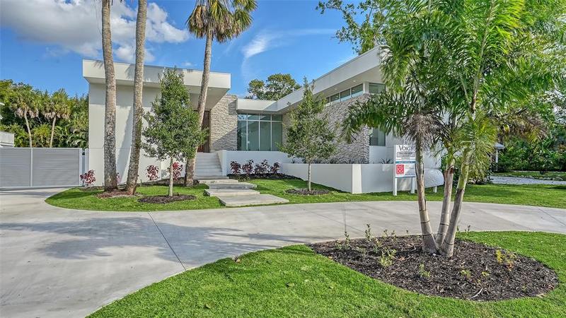 4526 Bay Shore Road, Sarasota, FL 34234 for Sale