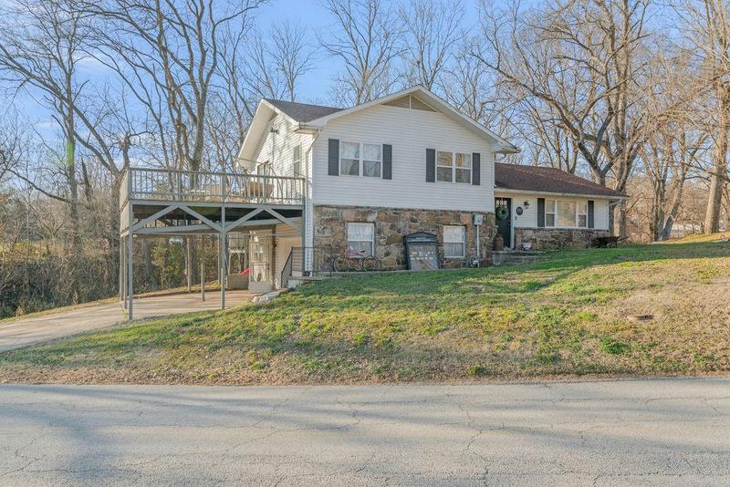 111 RHINE ST, Pineville, MO 64856 Single Family Residence For Sale  MLS# 1263903