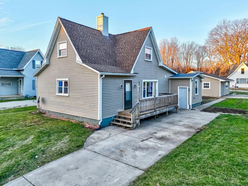 811 COMMERCIAL ST, Marseilles, IL 61341 Single Family Residence For Sale  MLS# 11945237