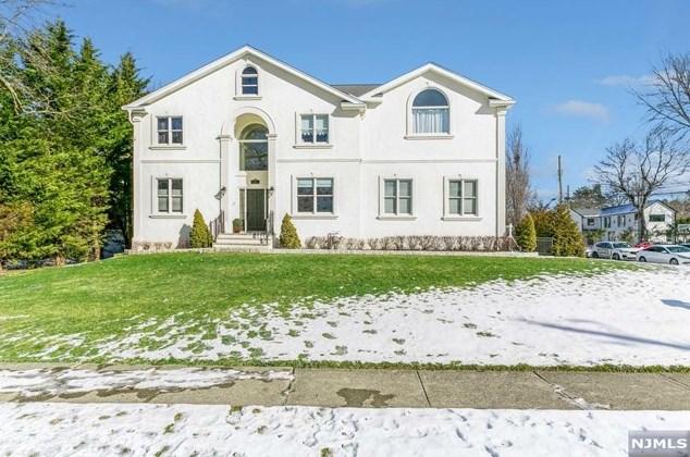 14 Wainwright Ave, Closter, NJ 07624 - MLS 24002184 for Sale
