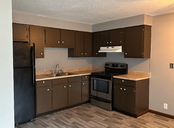 1016 N Stewart Rd unit 6 - Mansfield, OH 44905 - Home For Rent