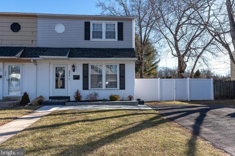 257 N Penrose St, Quakertown, PA 18951 - MLS PABU2064522 for Sale