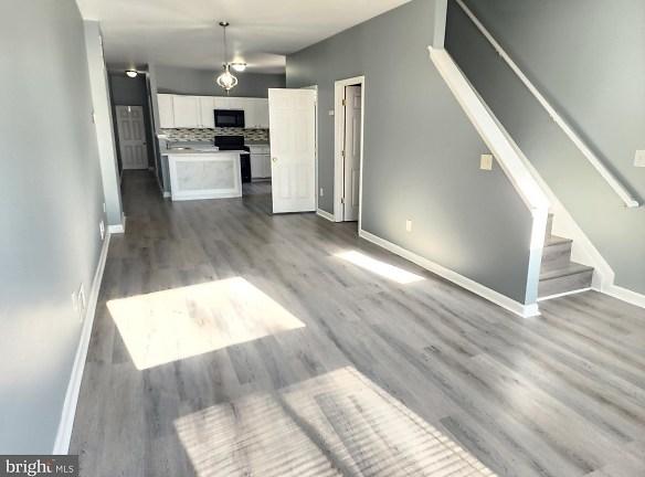 2806 Pulaski Hwy - Baltimore, MD 21224 - Home For Rent