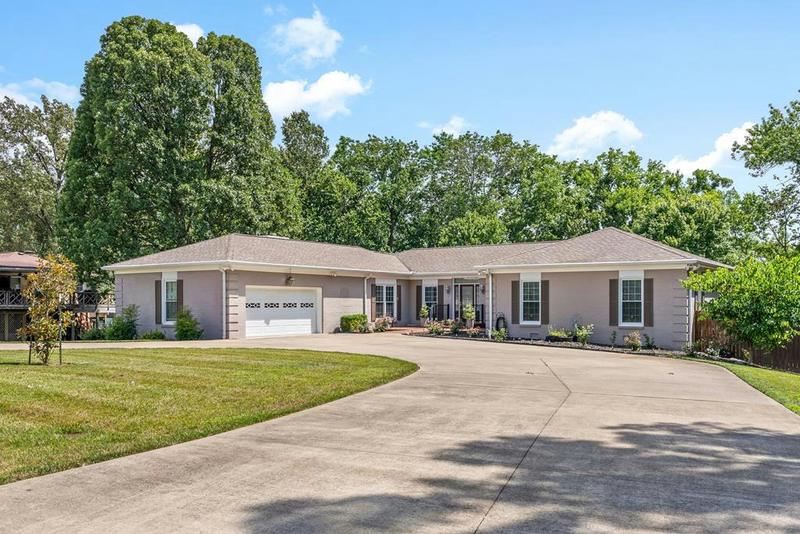 109 S SUNSET CIR, HOPKINSVILLE, KY 42240 Single Family Residence For Sale  MLS# 38712