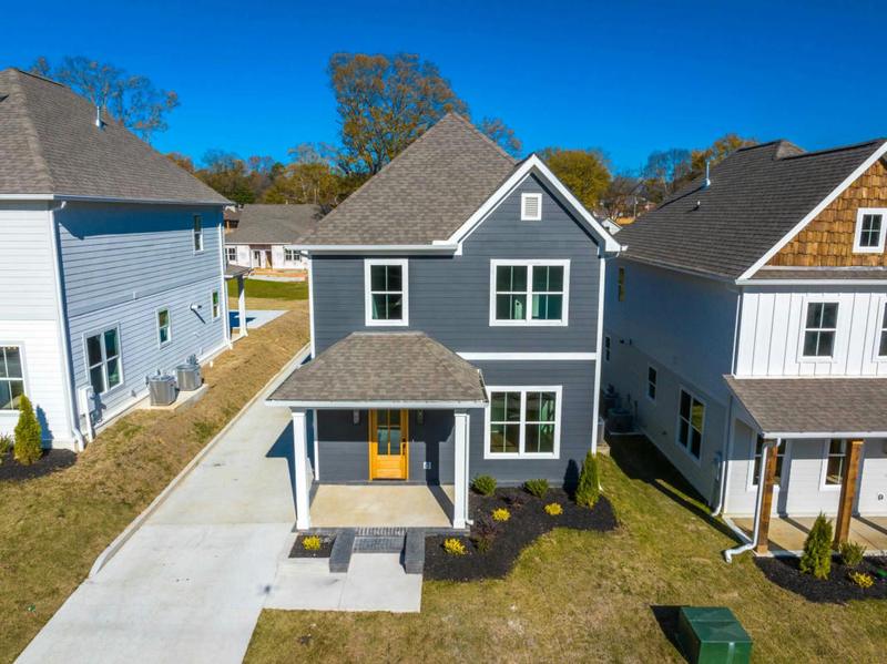 127 W DEADERICK ST, Jackson, TN 38301 Single Family Residence For Sale  MLS# 234809