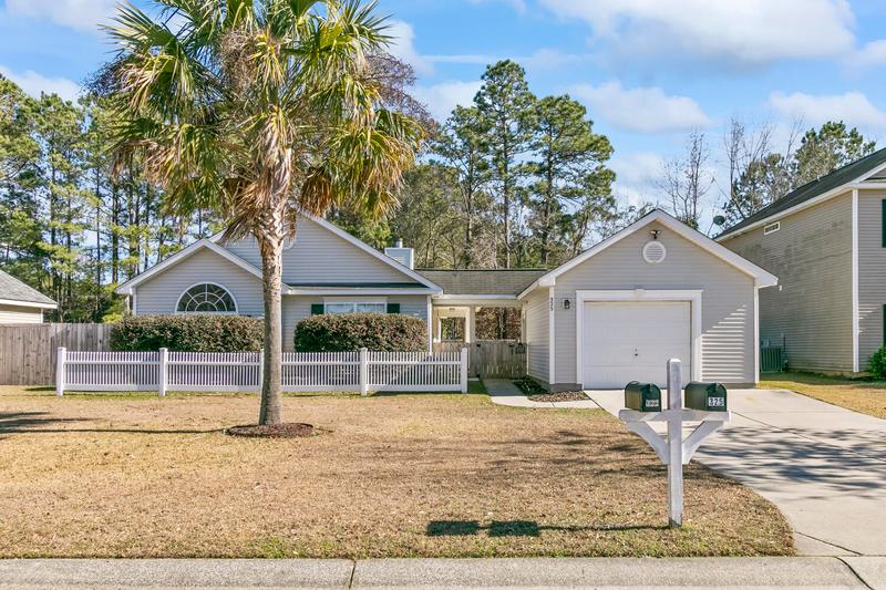 325 Seneca River Drive, Summerville, SC 29485 for Sale
