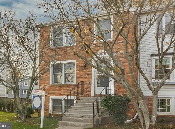 5235 Pleasure Cove Court - Alexandria, VA 22315 - Home For Rent