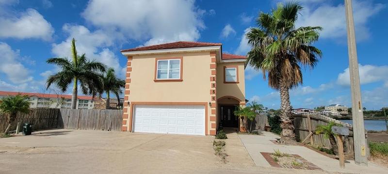 1554 Harbor Island Dr, Port Isabel, TX 78578 for Sale