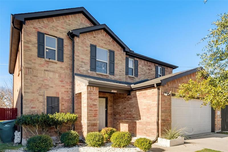 1313 Greenleaf Ct, Cedar Hill, TX 75104 for Sale