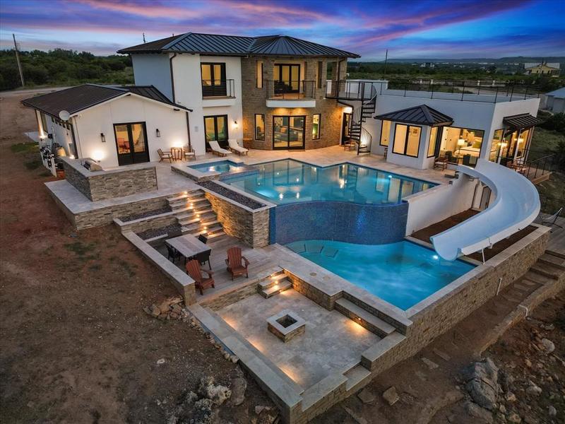 7077 W Hells Gate Dr, Strawn, TX 76475 for Sale