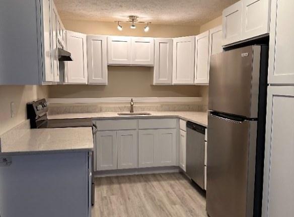 72 Marsh Rd - Willington, CT 06279 - Home For Rent