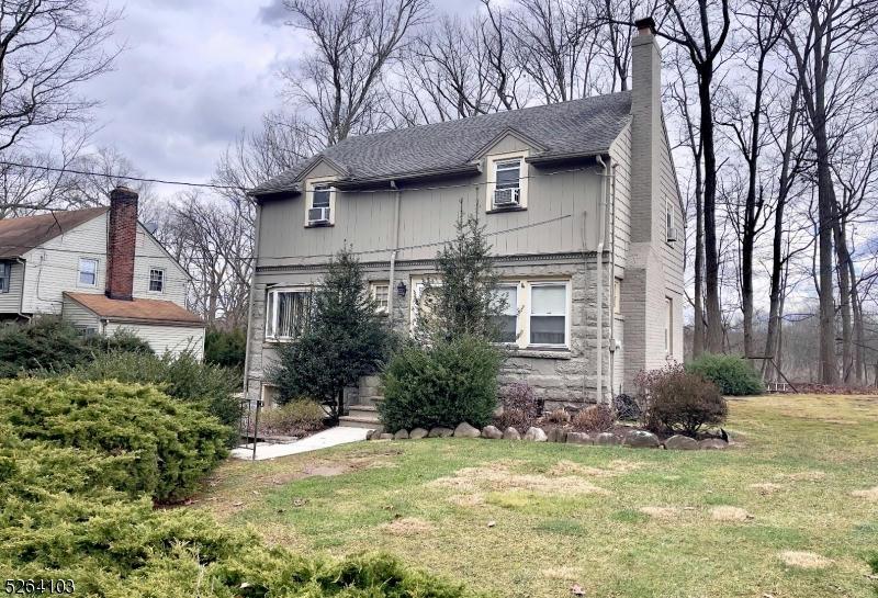168 N LIVINGSTON AVE, Livingston Twp. NJ 07039 Single Family Residence For Sale  MLS# 3882016