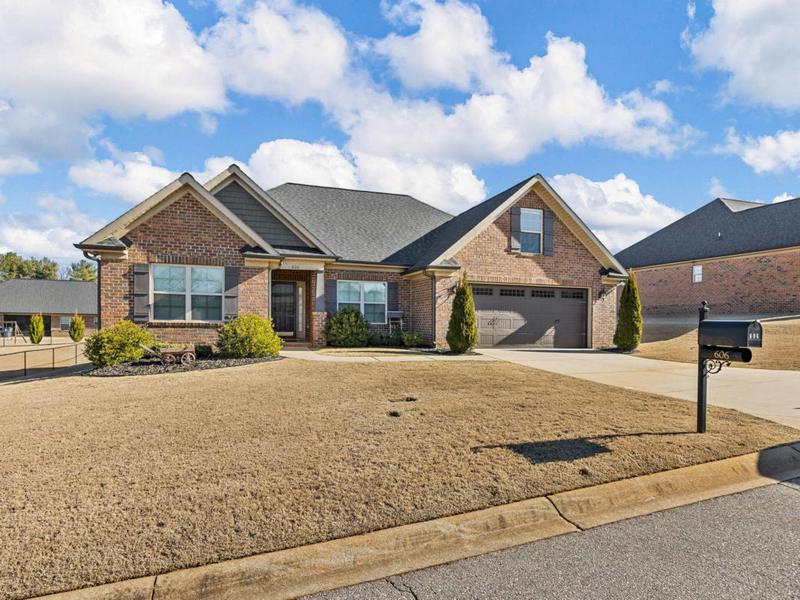 606 E DATERIA WAY, Inman, SC 29349 Single Family Residence For Sale  MLS# 308260