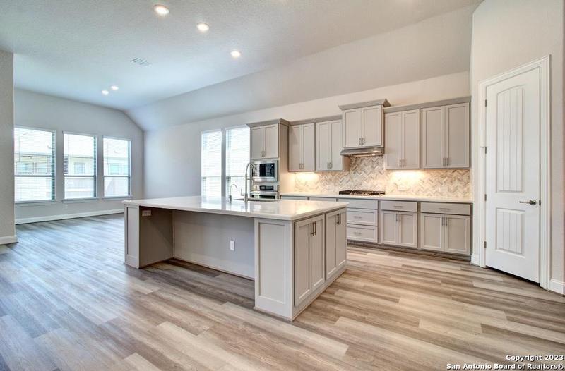 202 Huntwick Drive, Boerne, TX 78006 for Sale