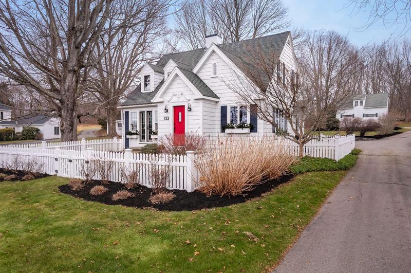 152 York St, York, ME 03909 - MLS 1581378 for Sale