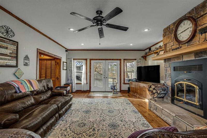 138 N NEAL ST, Prairie Grove, AR 72753 Single Family Residence For Sale  MLS# 1264505 for Rent