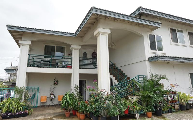 94-341 Kahuahele St, Waipahu, HI 96797 - MLS 202328018 for Sale