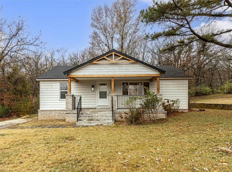 245 S HAPPY HOLLOW RD, Fayetteville, AR 72701 Single Family Residence For Sale  MLS# 1264101 for Rent
