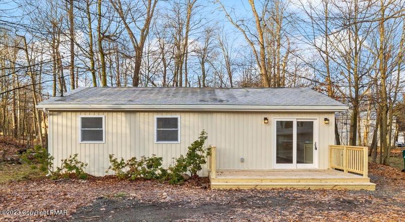 5408 Ridgefield Dr, Tobyhanna, PA 18466  MLS# PM-111715 for Sale