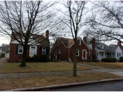 Roslyn Rd for Sale
