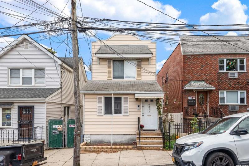 th St, Middle Village, NY 11379 - MLS 3511081 for Sale