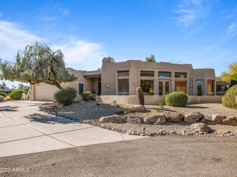 19007 E Poco Rio Dr, Rio Verde, AZ 85263 - MLS 6643427 for Sale