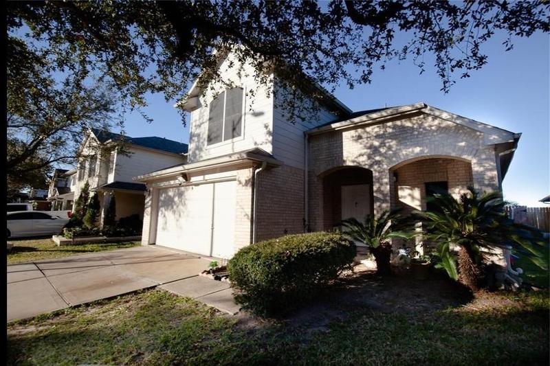 1746 Mickle Creek Drive, Houston, TX 77049 for Sale