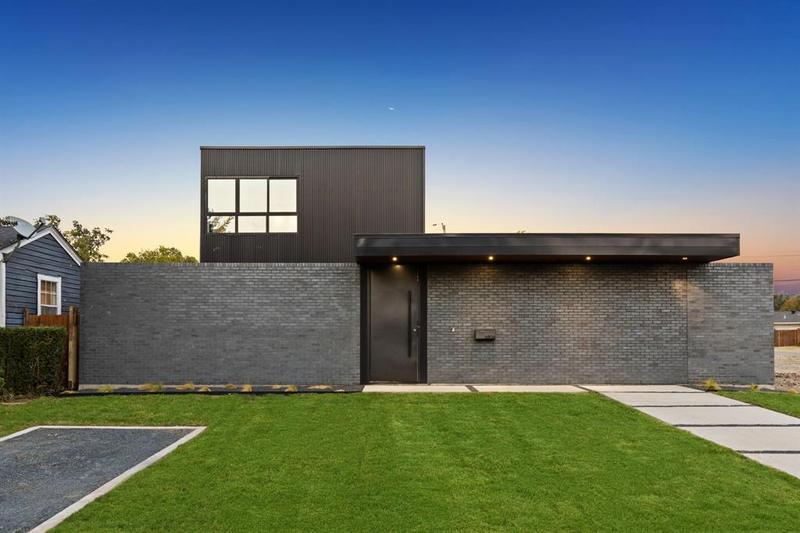 6806 Prosper St, Dallas, TX 75209 for Sale