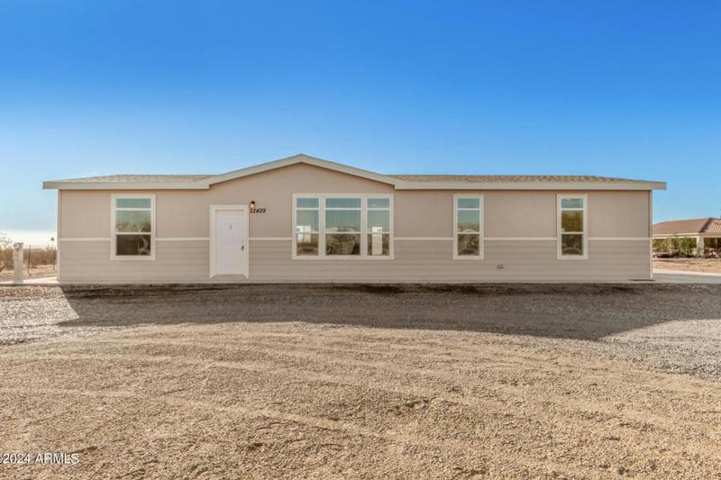 22409 W OCUPADO DR, Wittmann, AZ 85361 Mobile Home For Sale  MLS# 6648032 for Rent
