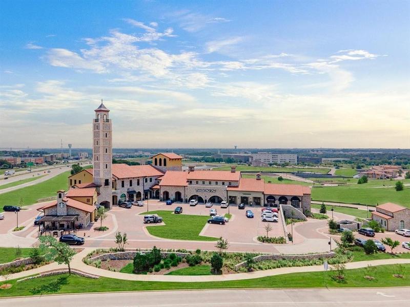 10R Catalonia, Westlake, TX 76262 for Sale