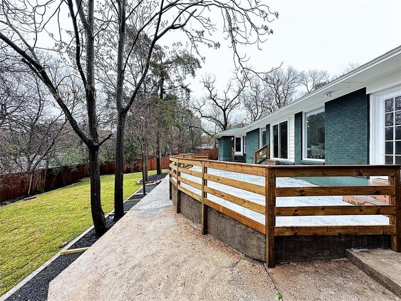 7235 Eccles Drive, Dallas, TX 75227 for Sale