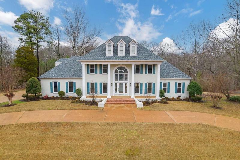 102 Saddlebrook, Jackson, TN 38305  625019456 for Sale
