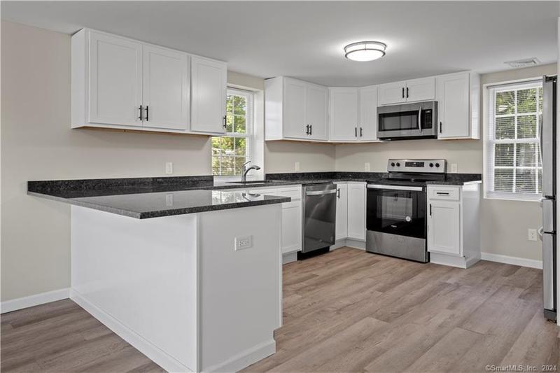 151 East Main Street, Unit 2B, Clinton, CT 06413 for Rent