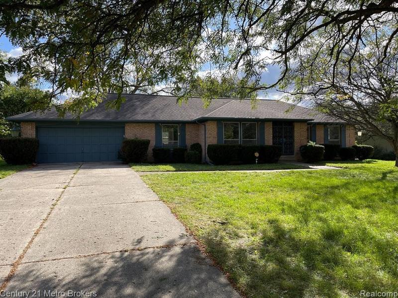 5201 Scenicvue Dr, Flint Twp, MI 48532 - MLS 20230086282 for Sale