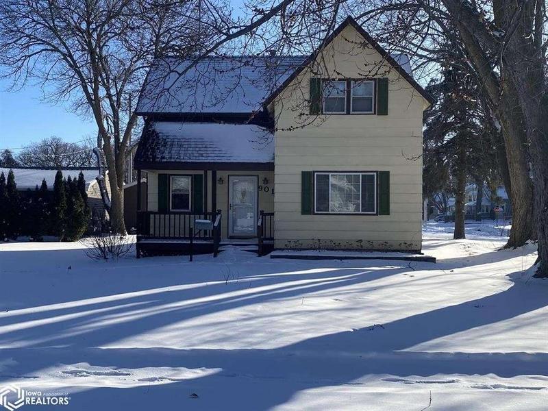 901 1st Ave N, Clear Lake, IA 50428  620708744 for Sale