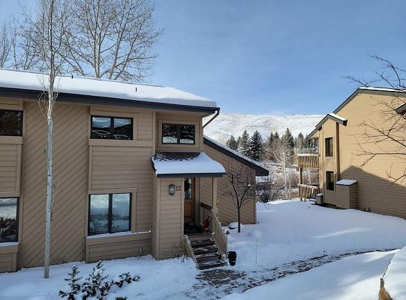 2612 Ridge Ln unit 12 - Sun Valley, ID 83353 - Home For Rent