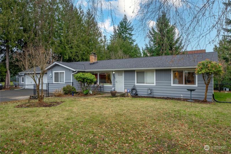 14205 SE 260TH ST, Kent, WA 98042 Single Family Residence For Sale  MLS# 2195636