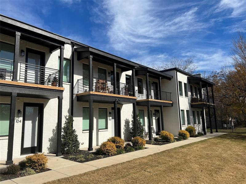 408 Dr Martin Luther King Jr Blvd #103, Waxahachie, TX 75165 for Rent