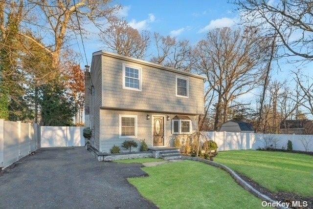 Lake Grove, Suffolk County, NY House for sale Property ID: 418599799